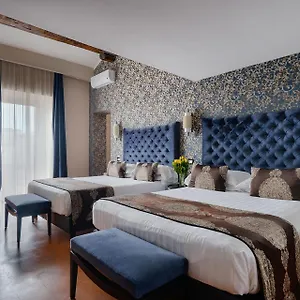 Unica Aparthotel Rome