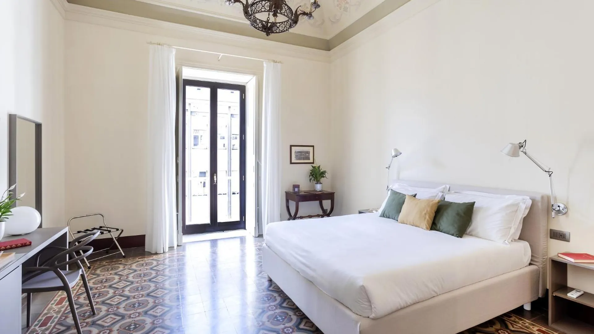Palazzo Costarelli - Bed And Breakfast Catania Bed & Breakfast